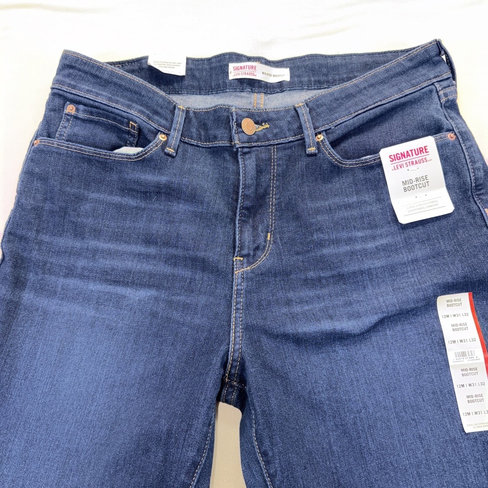 Signature Levi Strauss Jeans Women Blue Mid Rise Bootcut Stretch Denim 12 31x32